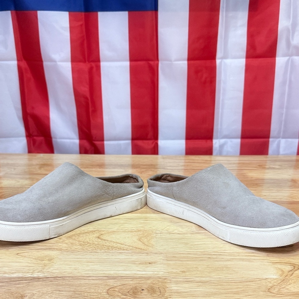 Caslon Women's Gray Slip-On Loafers - Picture 5 of 7